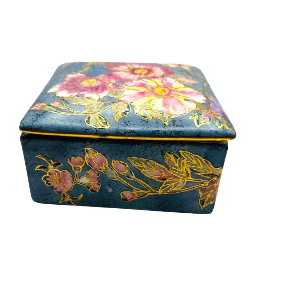 Qianlong Antique Enameled Porcelain Trinket Box Hand Painted Flower Scene RARE - Picture 3 of 9